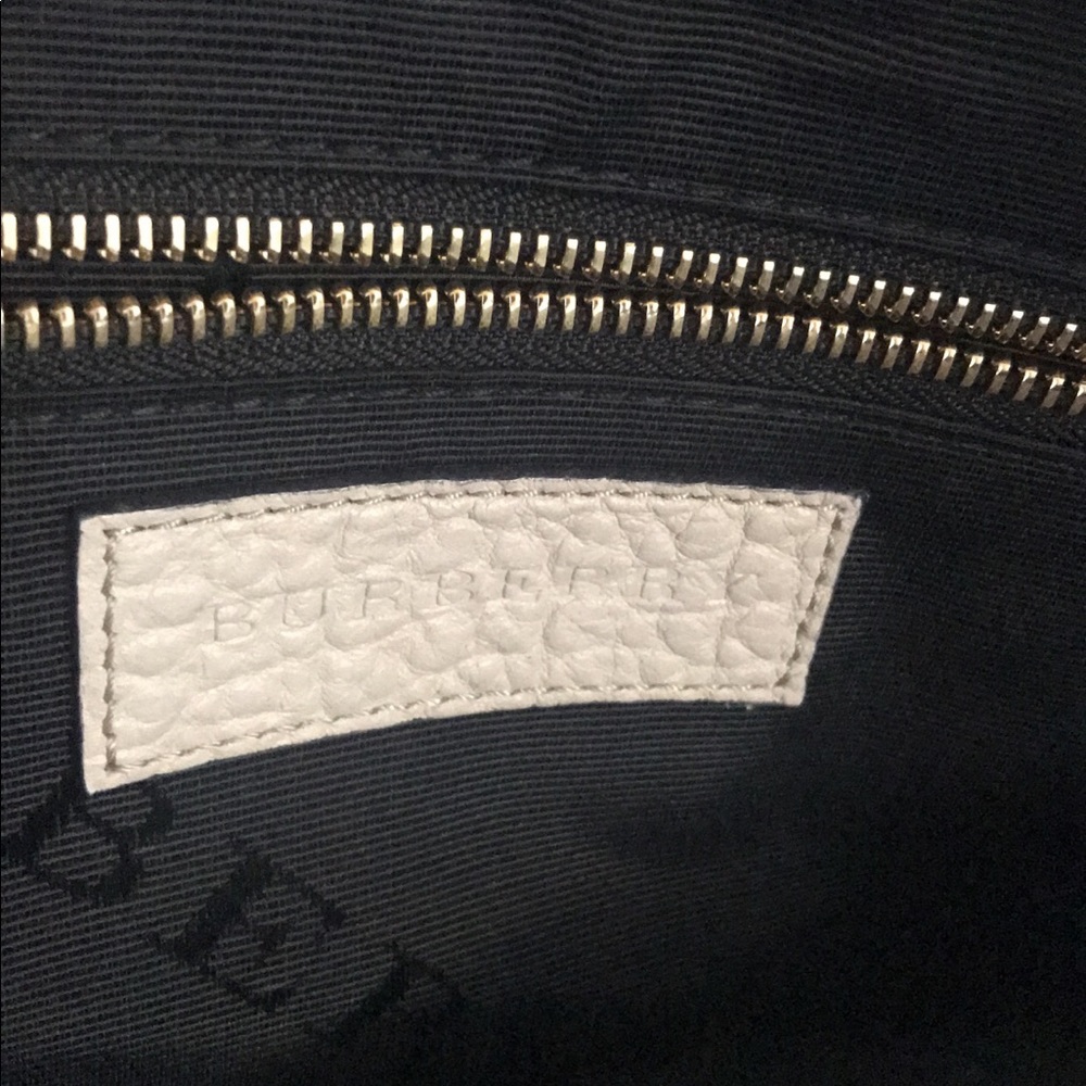 New Burberry purse/satchel - Picture 5 of 8
